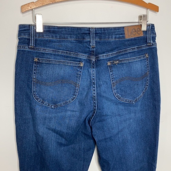 Lee regular fit boot cut mid rise Jeans size 12 - Picture 5 of 6